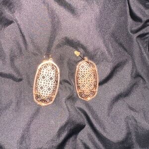 Rose Gold metal logo Kendra Scott